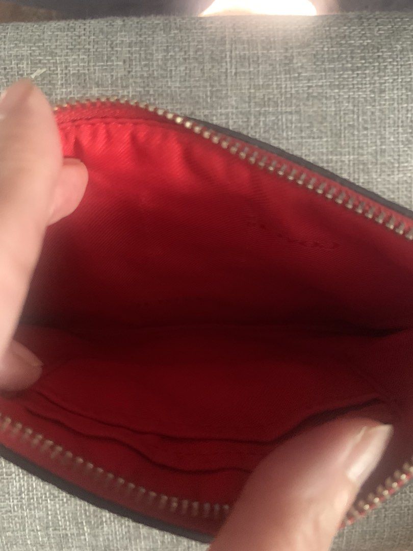 Coach wristlet (Category: Wallets & Card holders) located in Santa Rosa. Submitted by declutteringthings08 (Listing ID 1457353367, Image 3). Description: Declutterring my wristlet Coach. No issue ..