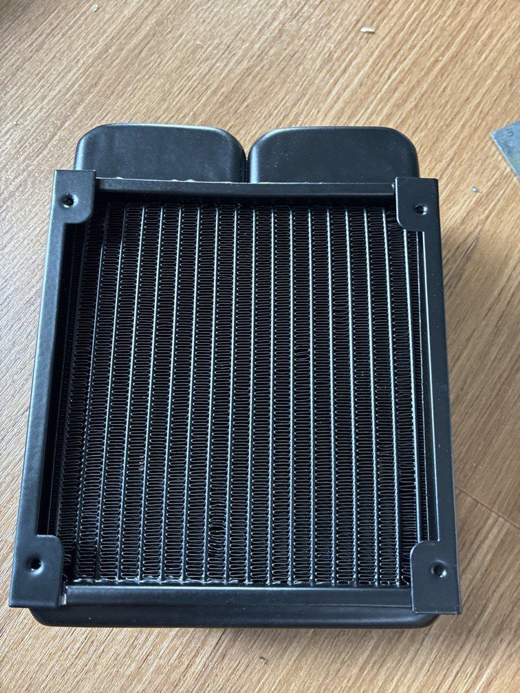 Computer radiator (Category: Computer Parts) located in Singapore. Submitted by KopiRiteClub_Kensington (Listing ID 1457408367, Image 2). Description: One cool way to cool ya gaming cpu. You’ll need knowledge and experience to hook this up with other equipment to make it functional. Once payment is made we’ll do a functional and leak test. If it leaks we’ll replace a new one. Non refundable. Start the adventure of building ya own cooling system .