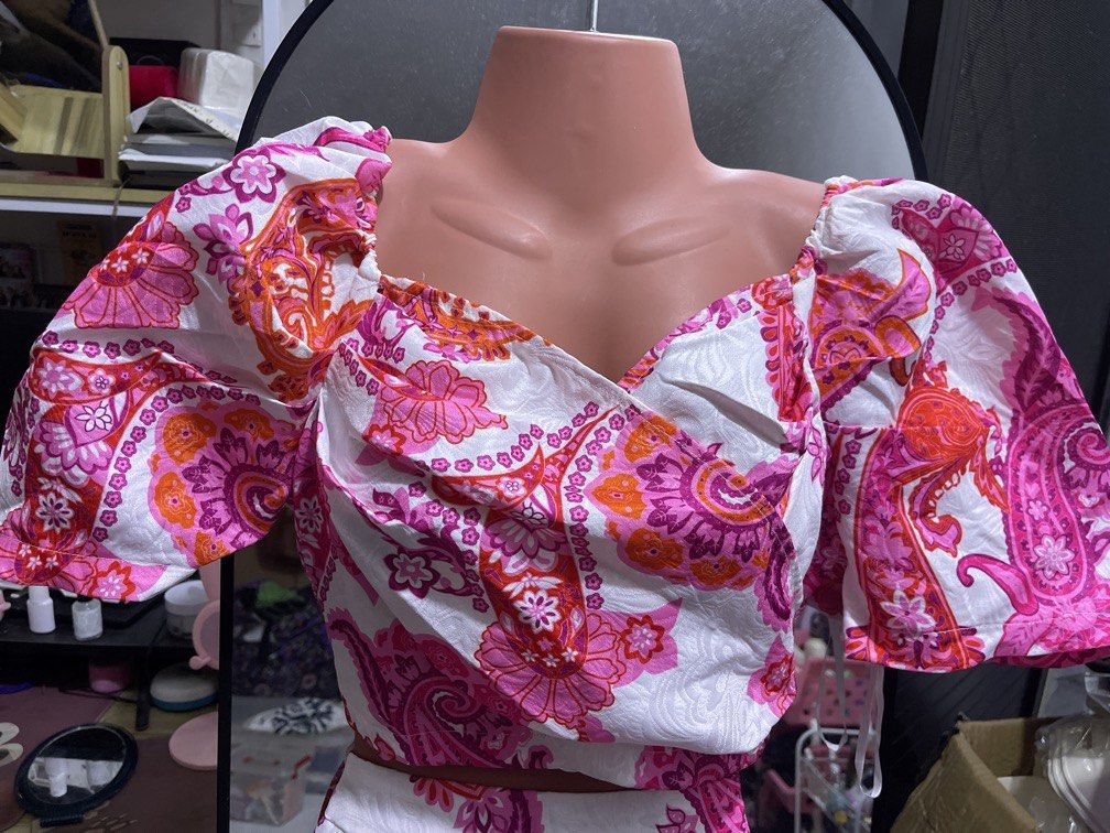 Coordinates Shein (Category: Sets or Coordinates) located in Quezon City. Submitted by yuyubeem (Listing ID 1457512602, Image 2). Description: Brand new! Never used!.