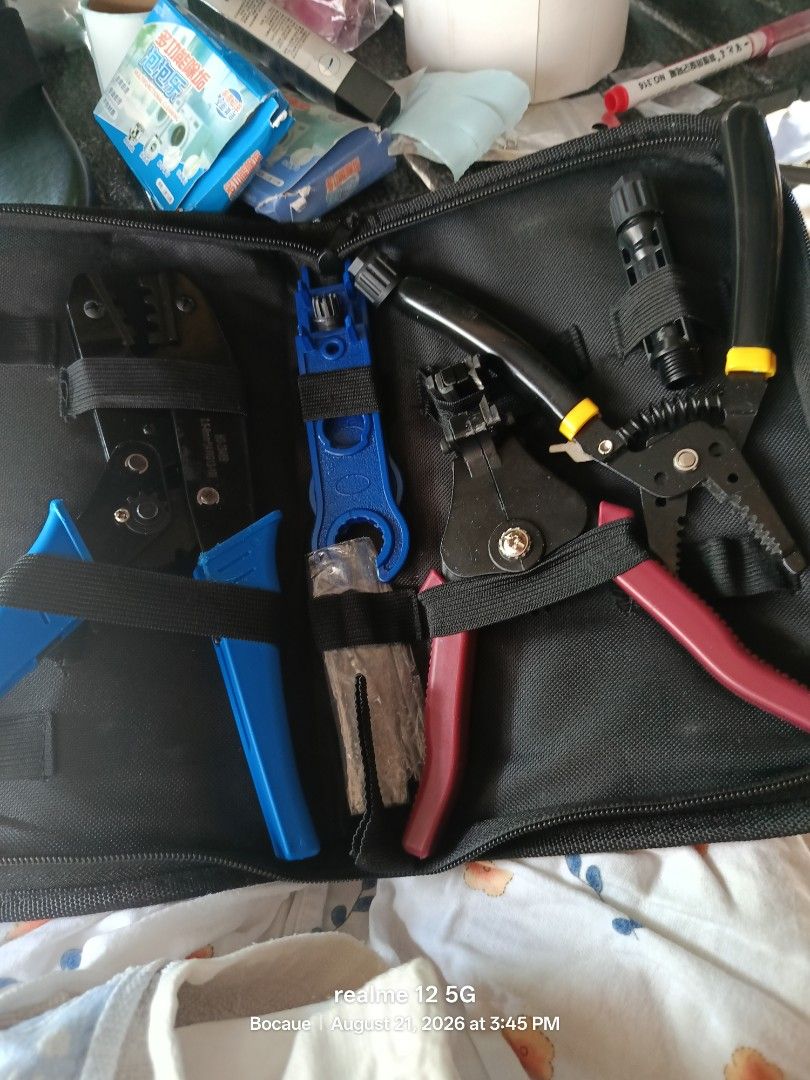 Crimping tool set (Category: Announcements) located in Manila. Submitted by aringother24058 (Listing ID 1457445756, Image 1). Description: crimping tool set.
