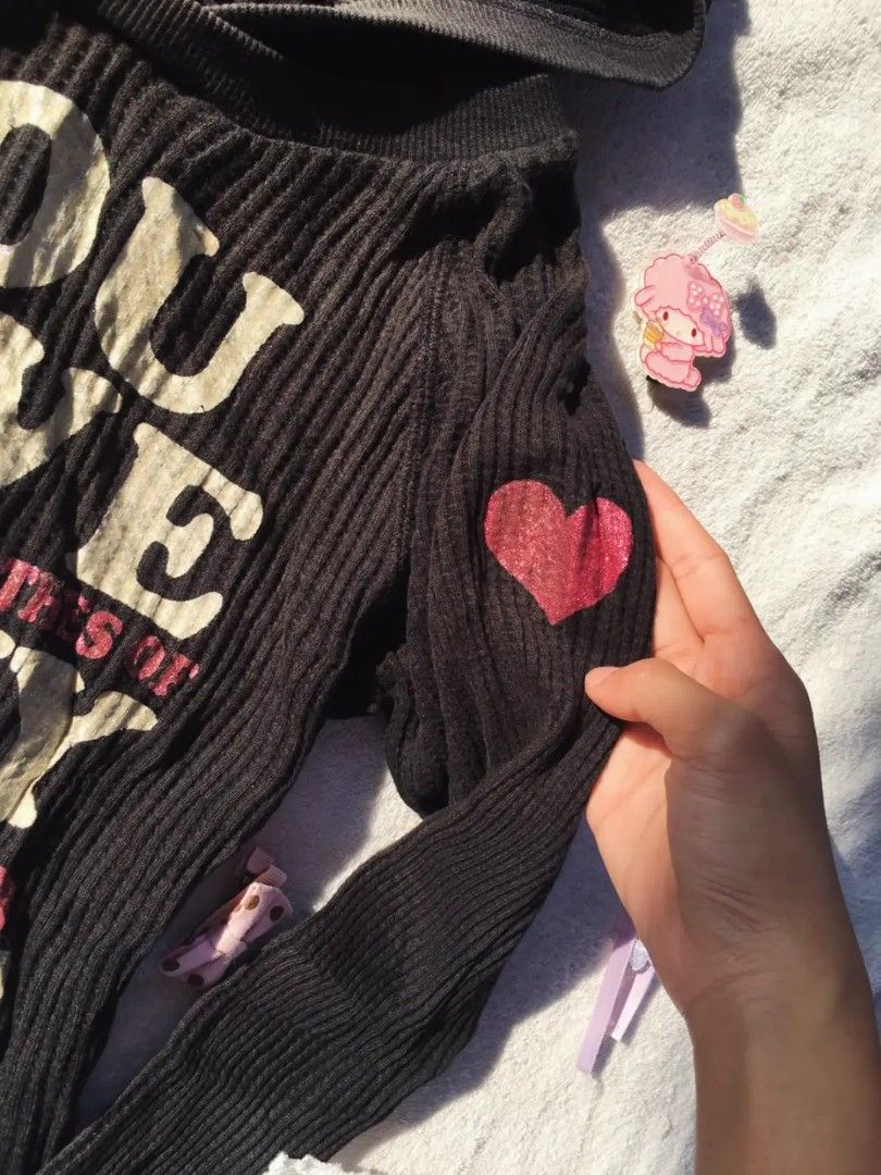 Cute jacket 💗✨ (Category: Coats, Jackets and Outerwear) located in Zamboanga. Submitted by n.n3evera_clawset (Listing ID 1457373076, Image 3). Description: Xs-S.