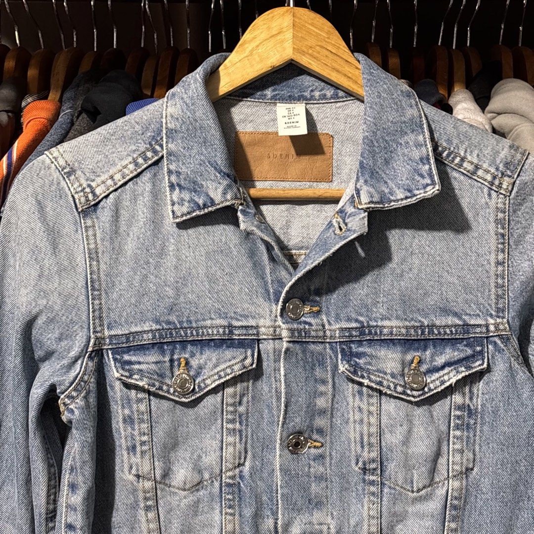 Denim Jacket (Category: Coats, Jackets and Outerwear) located in Caloocan City. Submitted by bonsatocha43876 (Listing ID 1457493814, Image 2). Description: 📌 Location: Pilar Village, Las Piñas City 🚛 Courier: JNT Express 📩 DM us for more. 🛒 Open for reservation, Need Down Payment Atleast 100 pesos. There's a lot of new stuff available, kindly visit my page "Take 'em All". .