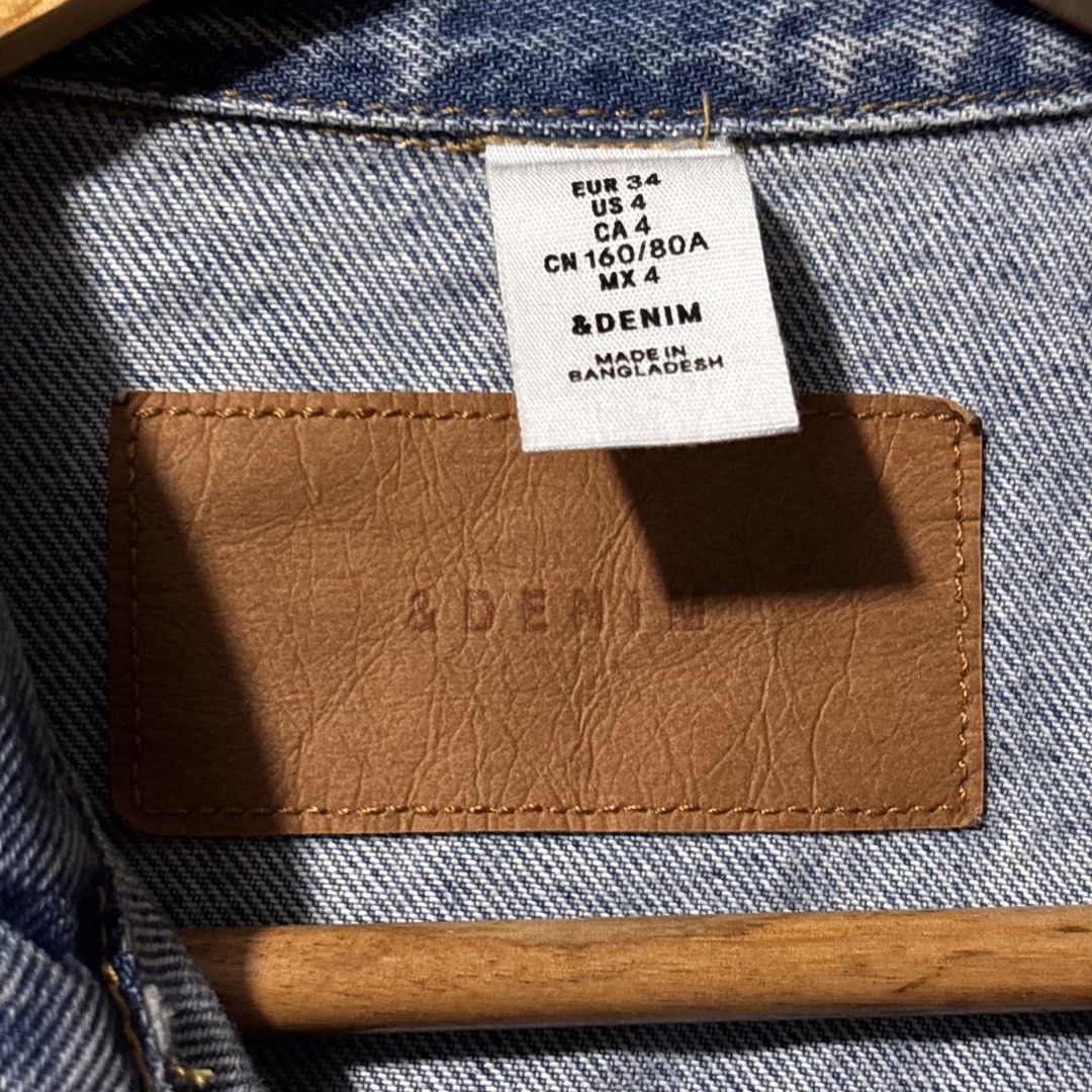 Denim Jacket (Category: Coats, Jackets and Outerwear) located in Caloocan City. Submitted by bonsatocha43876 (Listing ID 1457493814, Image 3). Description: 📌 Location: Pilar Village, Las Piñas City 🚛 Courier: JNT Express 📩 DM us for more. 🛒 Open for reservation, Need Down Payment Atleast 100 pesos. There's a lot of new stuff available, kindly visit my page "Take 'em All". .