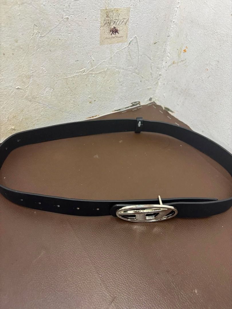 Diesel Leather Belt | Oval-D Silver Buckle (Category: Belt bags, Clutches and Pouches) located in Bacoor. Submitted by fafofa (Listing ID 1457497745, Image 3). Description: Diesel Leather Belt | Oval-D Silver Buckle Diesel black leather belt featuring a polished silver-tone Oval-D logo buckle. • Black leather • Silver-tone Oval-D buckle • Signature Diesel design • Clean, versatile look.