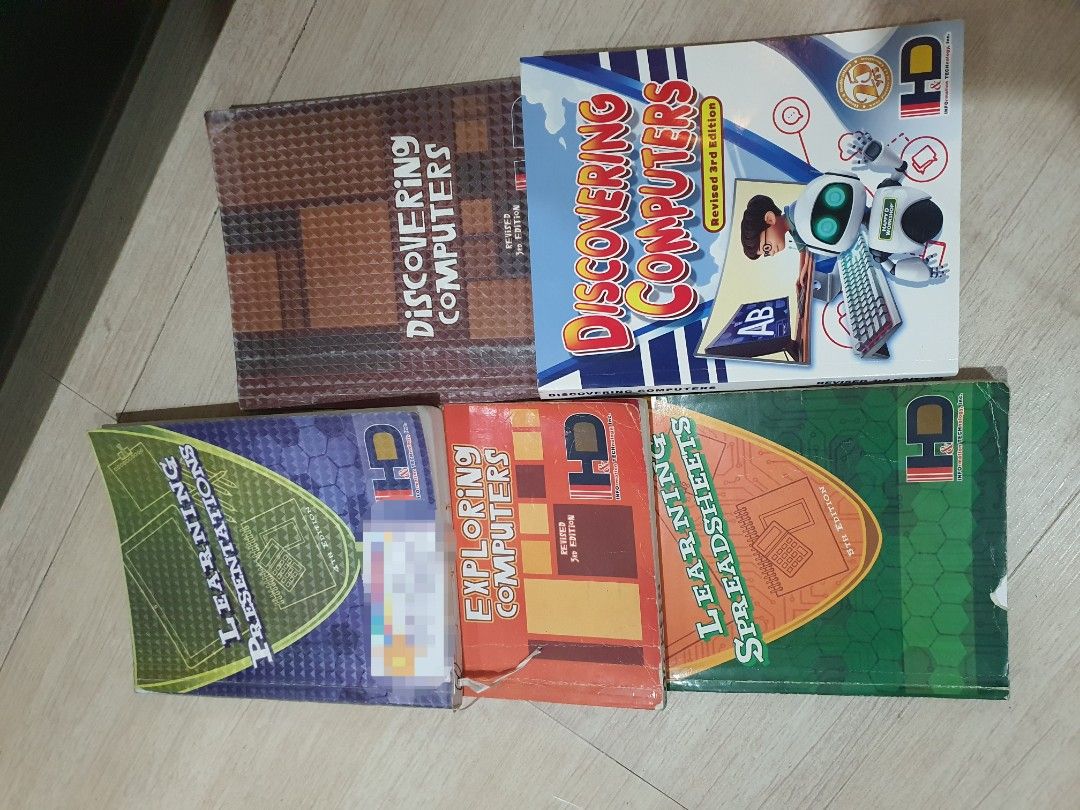 Discovering Computers, Exploring Computers, Learning Spreadsheets Books (Category: Textbooks) located in Paranaque City. Submitted by nicessities (Listing ID 1457413430, Image 2). Description: - Bundle of 5 computer books (5k+ in total from school) -never reached half way of the book 😅 (grades 1-3 pencil written) **Includes: - 'Discovering Computers' (Revised 3rd Edition) - 2 copies - 'Exploring Computers' (Revised 3rd Edition) - 'Learning Sprea