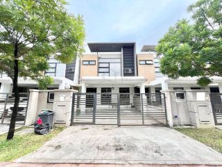 (Category: ) located in . Submitted by mudah943250 (Listing ID 1449723107, Image 1). Description: .