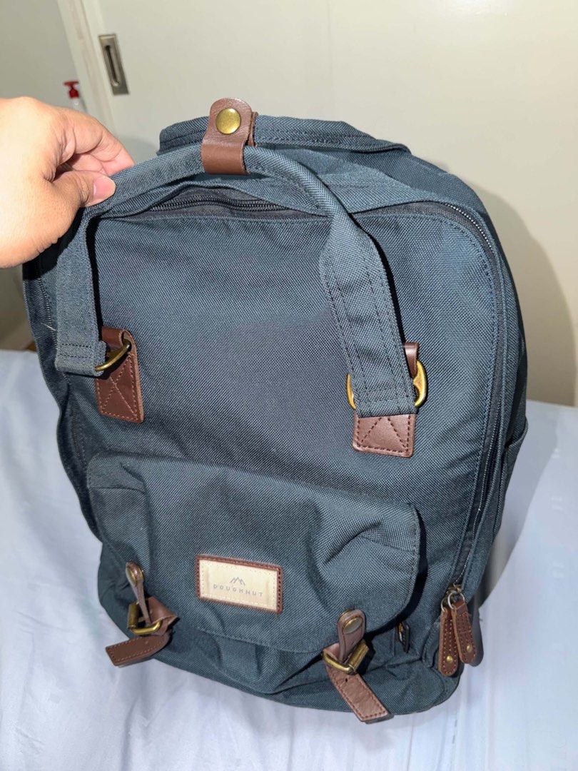 Doughnut Macaroon (Category: Backpacks) located in San Mateo. Submitted by summerph (Listing ID 1457449356, Image 2). Description: Doughnut Macaroon Large Classic Lake Backpack Macaroon Large has a roomy storage and organized compartments. It has water bottle compartments and other functional organizers, and has a clean and stylish outlook..