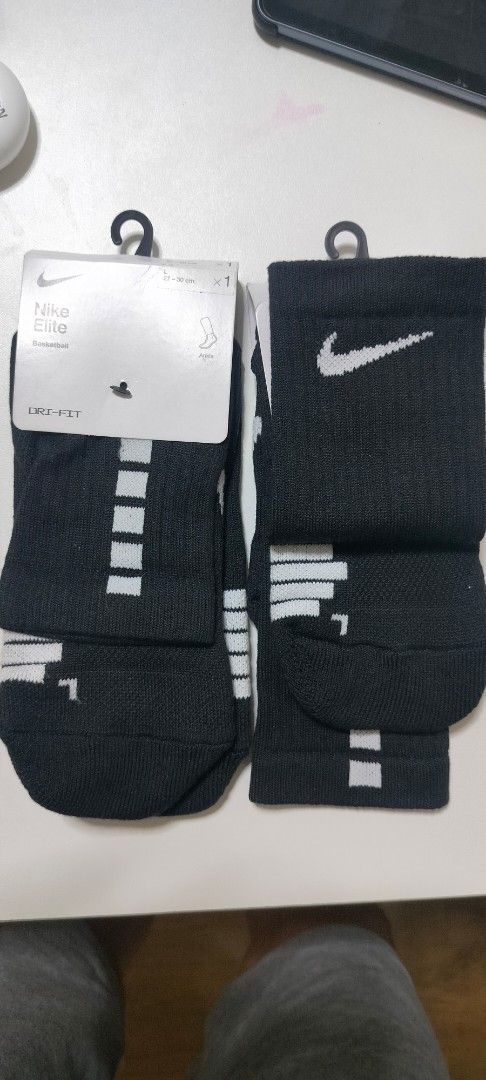 Elite socks (Category: Socks) located in Rizal. Submitted by bonafide.essentials (Listing ID 1457428341, Image 2). Description: elite socks 645 only brand new authentic .