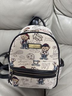 （分類：）位於 。 由 charmainee._. 提交（商品編號 1457453340，圖片 1）。簡介： 。