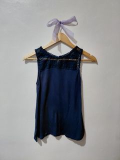 (Category: ) located in . Submitted by wornwardrobe (Listing ID 1457469095, Image 1). Description: .