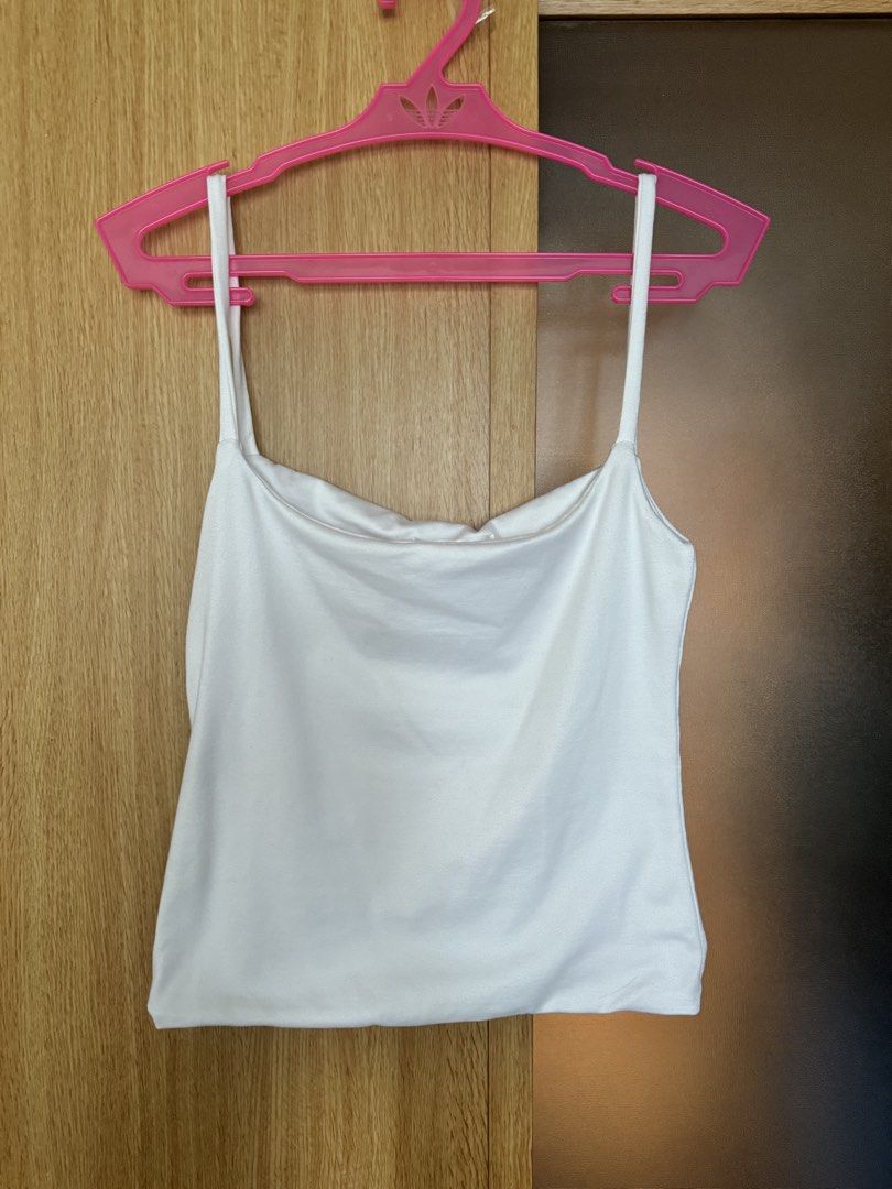 FHILAR Allison Tank Top White (Category: Sleeveless) located in Manila. Submitted by farfromregularco (Listing ID 1457389588, Image 2). Description: Never worn, only washed! RFS: Not my style. Selling low! Get this white top and the black one for only ₱100! Delivery Details: 📍MOA Pasay, Manila Payment: BPI / Gcash / COD Message me for meetups Shipping: Grab / Lalamove / MrSpeedy Message me for meetups. (LRT, MRT, Major Landmarks) Shipping must b