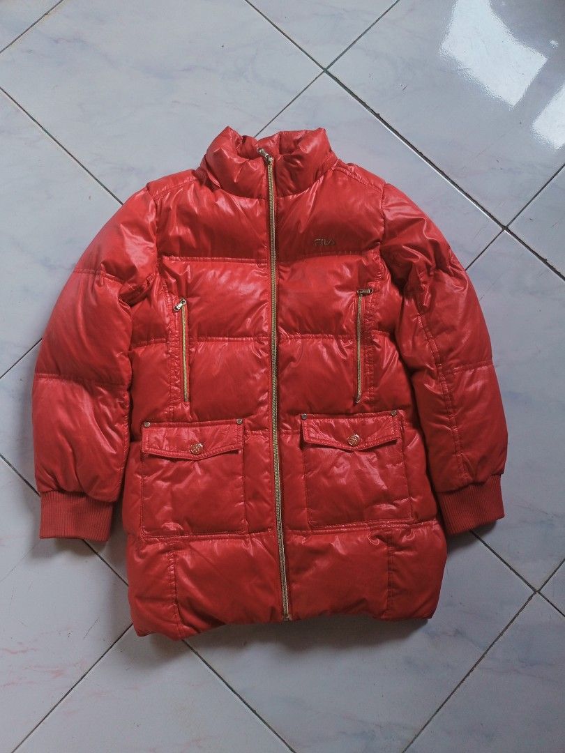 FILA PUFFER (Category: Activewear) located in Sarangani. Submitted by rareeagle-0c68 (Listing ID 1457399349, Image 1). Description: dimes 18.5/26 unisex colorate 10/10.