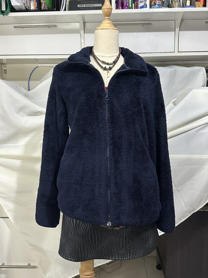 Fleece Navy Blue Zip Jacket (Category: Coats, Jackets and Outerwear) located in Caloocan City. Submitted by 444keeps (Listing ID 1457460748, Image 1). Description: Super warm and high quality! Best for winter weather Size M.