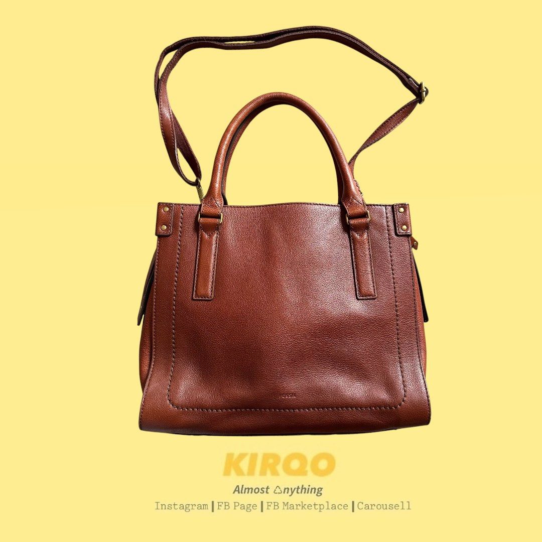 FOSSIL CLAIRE MINI SATCHEL BAG | Unisex (Category: Shoulder Bags) located in Bacoor. Submitted by kirqo (Listing ID 1457490107, Image 1). Description: • Condition: Thrifted (7/10) • Dimensions (in inches): - (H) Height 10” - (L) Length 11” • Issue: No major issues // leather cracking/peeling // signs of usage (see photos) *𝘚𝘸𝘪𝘱𝘦 𝘭𝘦𝘧𝘵 𝘵𝘰 𝘷𝘪𝘦𝘸 𝘢𝘤𝘵𝘶𝘢𝘭 𝘱𝘩𝘰𝘵𝘰𝘴 𝘢𝘯𝘥 𝘧𝘶𝘭𝘭 𝘪𝘵𝘦𝘮 𝘥𝘦𝘵𝘢𝘪𝘭𝘴. 🎁 BUNDLE DISCOUNT Big d