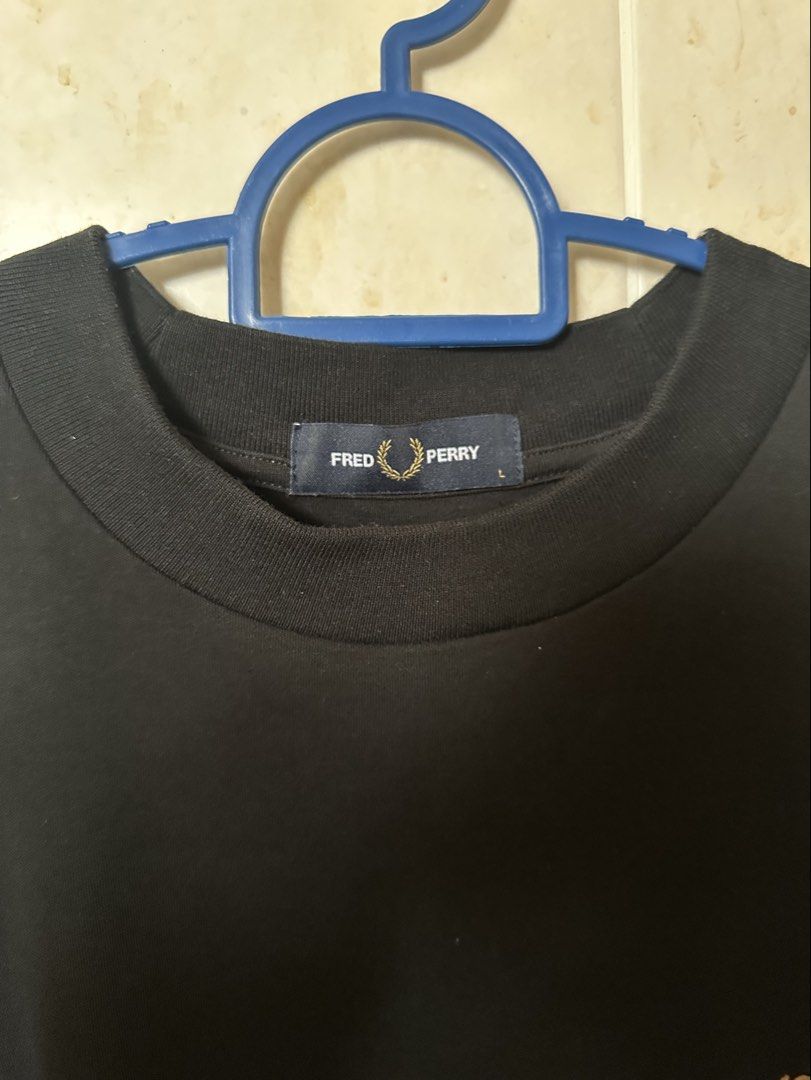 FRED PERRY (Category: Tshirts & Polo Shirts) located in Kota Bharu. Submitted by dnishstore_ (Listing ID 1457407521, Image 1). Description: PIT 21.5 LABUH 28.5.