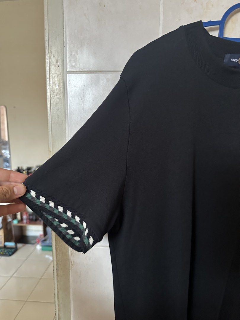 FRED PERRY (Category: Tshirts & Polo Shirts) located in Kota Bharu. Submitted by dnishstore_ (Listing ID 1457407521, Image 3). Description: PIT 21.5 LABUH 28.5.