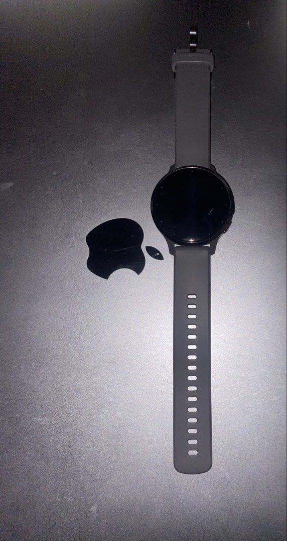 Garmin Venu 3 S (Category: Wearables & Smart Watches) located in Bacoor. Submitted by statwears (Listing ID 1457444963, Image 3). Description: unit and original charger only no box no scratches no hidden issues can swap to forerunners rfs: will lean to forerunner series.