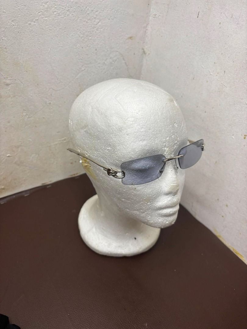 GENTLE MONSTER Gamot 02 (Category: Vision Care) located in Bacoor. Submitted by fafofa (Listing ID 1457501139, Image 2). Description: GENTLE MONSTER Gamot 02 Square Glasses in Glossy Silver Metal Bouquet Collection Silver Metal Frame Clear Lenses Square Shape Tie Details Inspired by Botanical Structures Lenses Block Blue Light and 99.9% of UV Rays Manufacturer & Importer: IICOMBINED CO., LTD. +400 with all the inclusions.
