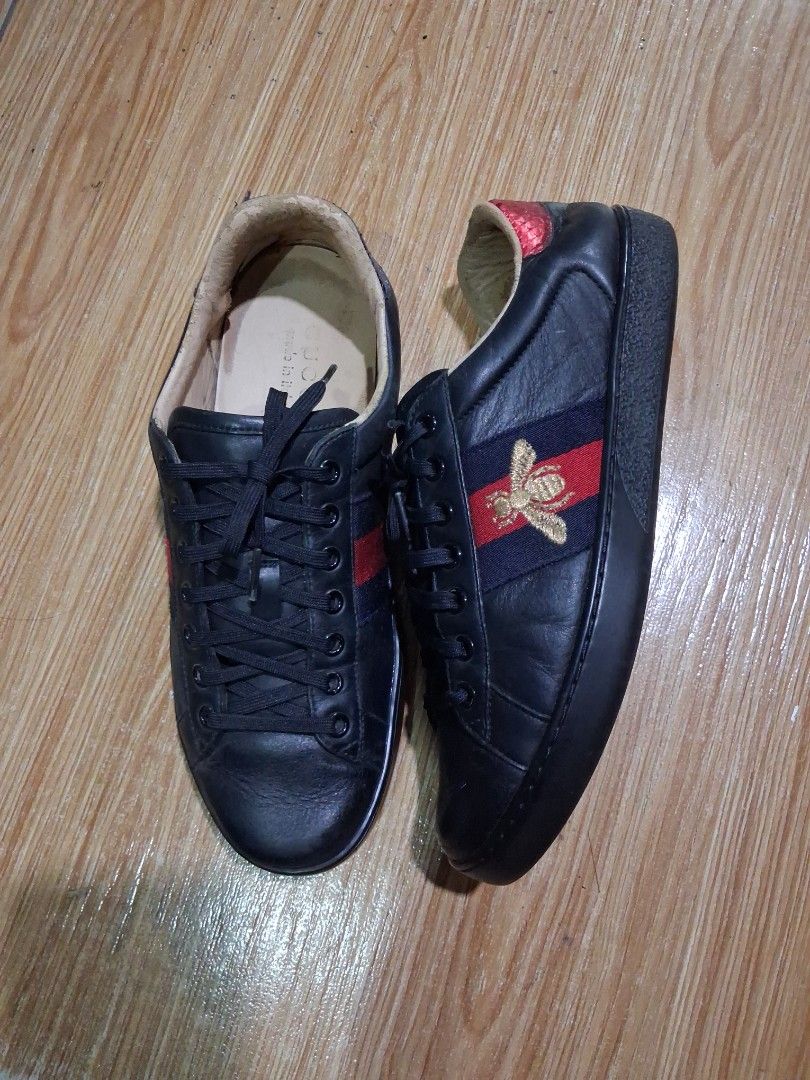 Gucci ace bee (Category: Sneakers & Footwear) located in Koronadal. Submitted by glads08089 (Listing ID 1457359225, Image 3). Description: gucci ace bee size 6 in tag kasya 40 coded.