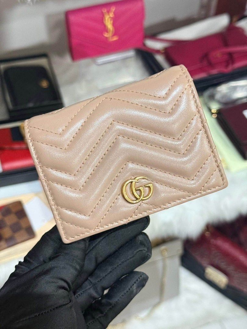 Gucci Marmont Compact Wallet (Category: Luxury Bags & Wallets) located in Antipolo. Submitted by leauthenticite2022 (Listing ID 1457468510, Image 1). Description: .