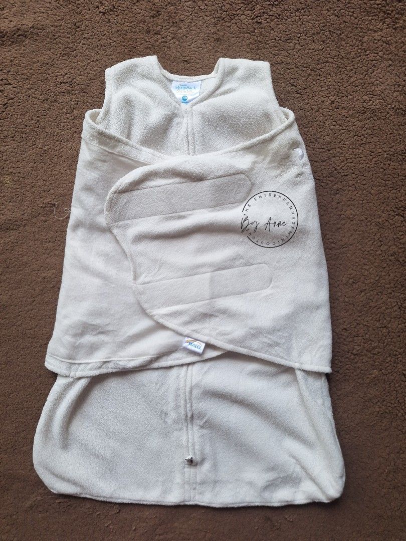 Halo Swaddle Sleepsack Newborn (Category: Other Baby Bathing & Changing Needs) located in Quezon City. Submitted by theentreprenurse (Listing ID 1457415968, Image 2). Description: 𝘼𝙐𝙏𝙊 𝙋𝘼𝙎𝙎 𝙏𝙊 𝙇𝙊𝙒 𝘽𝘼𝙇𝙇𝙀𝙍𝙎 📣 ʙʀᴀɴᴅ: Halo ꜱɪᴢᴇ: newborn ᴍᴏᴘ: ɢᴄᴀꜱʜ ꜱʜɪᴘᴘɪɴɢ 🛒 (NO RUSH. I'm a working momma :) ) ▪︎ꜰʟᴀꜱʜ ᴇxᴘʀᴇꜱꜱ | J&T ▪︎ʟᴀʟᴀᴍᴏᴠᴇ|ɢʀᴀʙ ~ 𝚃𝚑𝚎𝚜𝚎 𝚌𝚕𝚘𝚝𝚑𝚎𝚜 𝚊𝚛𝚎 𝚊𝚕𝚛𝚎𝚊𝚍𝚢 𝚠𝚊𝚜𝚑𝚎𝚍. 𝙺𝚒𝚗𝚍𝚕𝚢 𝚖𝚊𝚗𝚊𝚐𝚎 𝚢𝚘𝚞𝚛 �