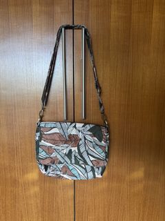 (Category: ) located in . Submitted by gameofthrifts (Listing ID 1457369522, Image 1). Description: .