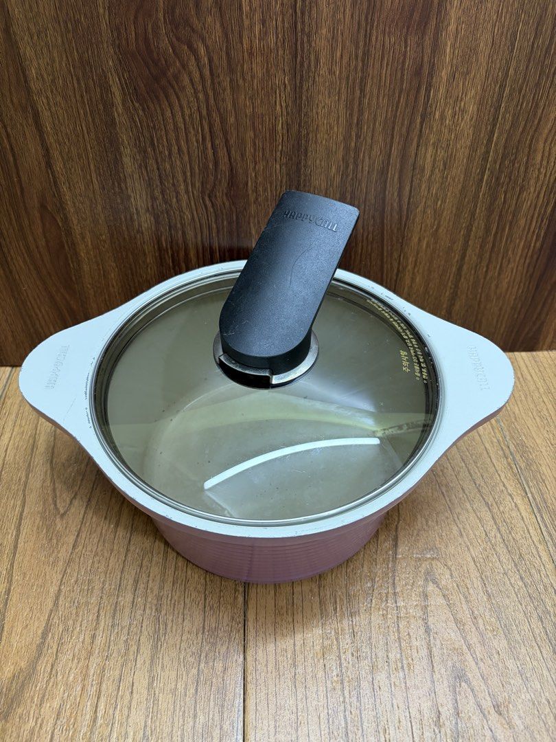 Happycall 20cm gas/induction (Category: Cookware & Accessories) located in Bacoor. Submitted by iamcol33nlove (Listing ID 1457497773, Image 2). Description: 🍲 Happycall Casserole Pan – 20cm ✨ Non-stick coating 🔥 Gas & Induction compatible 👌 Good condition 🔸 Minimal signs of usage 🍳 Perfect for everyday cooking 📍 Location: San Nicolas, Bacoor, Cavite Clean and in good usable condition!.