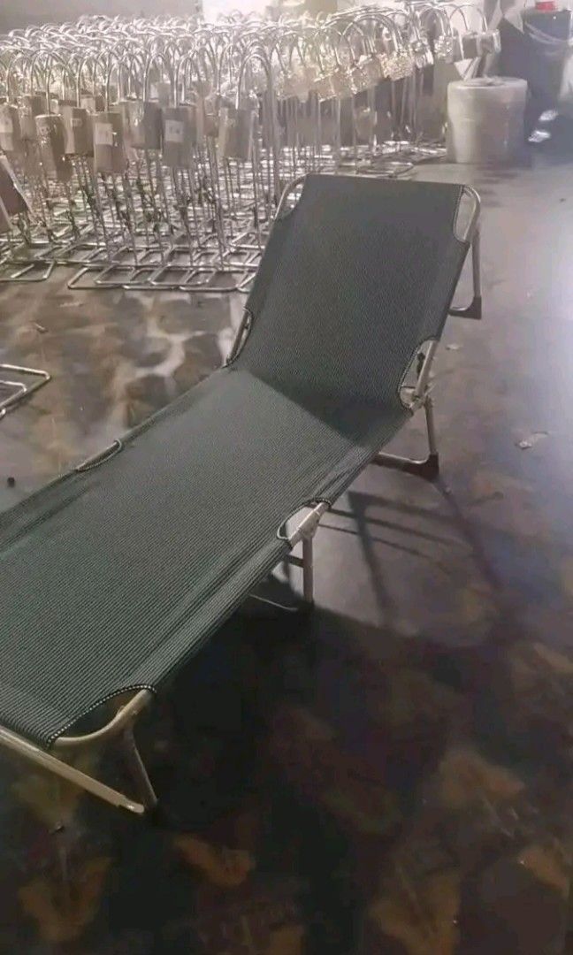 Heavy Duty folding bed (Category: Looking For) located in Manila. Submitted by zealshark_101b0c (Listing ID 1457436125, Image 1). Description: .