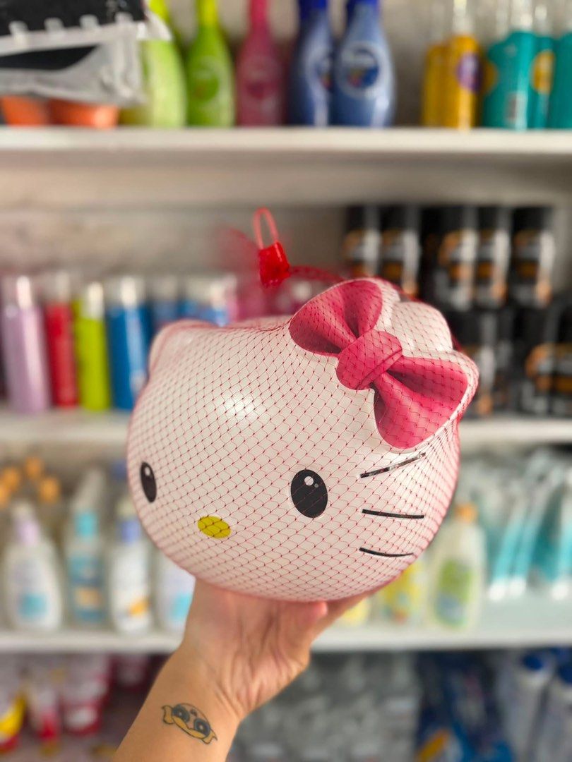 Hello Kitty Piggy Bank with Pink Bow (Category: Character Goods) located in Manila. Submitted by bautistasa98034 (Listing ID 1457502170, Image 2). Description: alikansya 2 for 250.