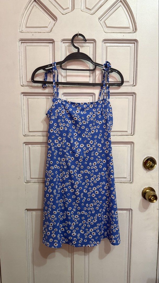 H&M Dresses (Category: Dresses) located in San Pedro. Submitted by a_styles (Listing ID 1457359262, Image 2). Description: ₱170 each! ₱150 each for two items & more!! ⭐️Most sizes are Small to Medium (DM me for inquiries! 📍Pacita, San Pedro, Laguna MOP💰: GCASH/Maya/SeaBank/BPI MOD🚚: Lalamove/JNT .