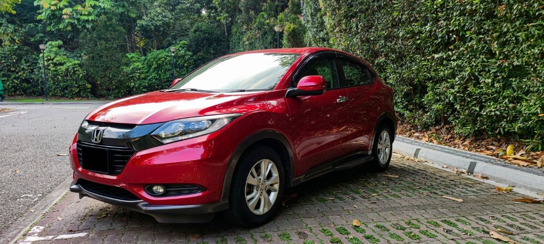 Honda HR-V 1.5 DX (A) (Category: Used Cars) located in Singapore. Submitted by pd_99 (Listing ID 1457419774, Image 3). Description: Ultra-Low Mileage: Only ~87,000 km clocked (~8,700 km/year)—lightly driven and significantly lower than average market usage. 1st Careful Owner: Single owner since day one, ensuring consistent care and a clean vehicle history. Pristine "Like-New" Interior: Seats were wrapped from the start; original upholstery is in 