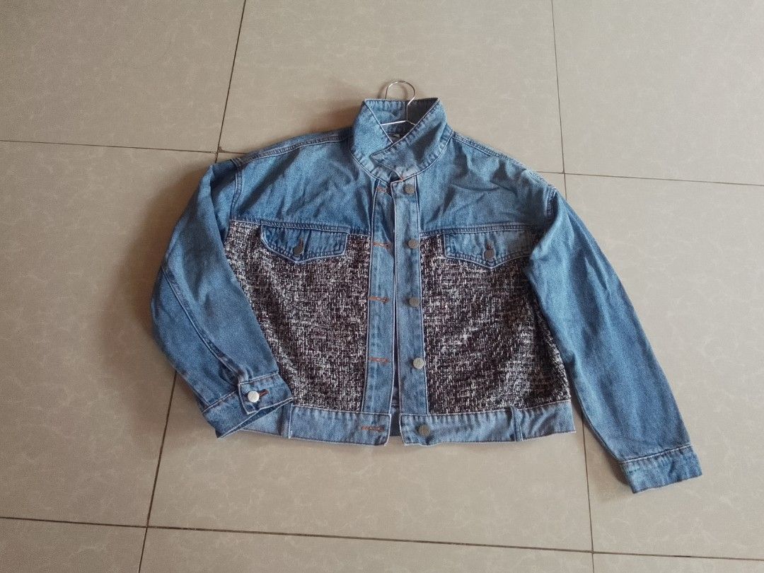 Hotwind Denim Tweed Jacket (Category: Coats, Jackets and Outerwear) located in Davao. Submitted by declutter-ecothings (Listing ID 1457390296, Image 2). Description: Denim Tweed Jacket by hotwind. In good condition. Front buttons. Fits small to medium. No issue.