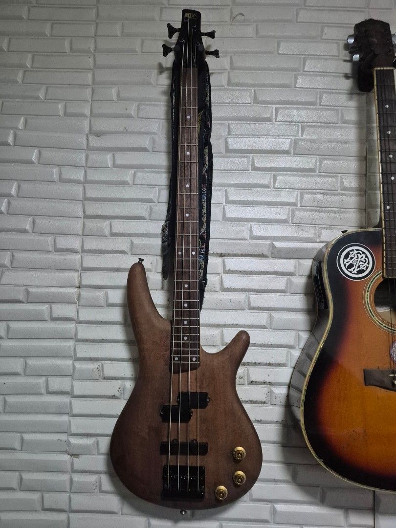 IBANEZ SR400 rush (Category: Musical Instruments) located in Manila. Submitted by carljustin02641 (Listing ID 1457446541, Image 1). Description: IBANEZ SR400 JAPAN MADE PRICE: 15k.