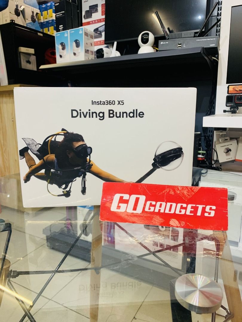 Insta360 X5 Invisible Dive Bundle 360 Action Camera (Category: Cameras) located in Makati City. Submitted by gogadgetsmakati (Listing ID 1457350829, Image 1). Description: .