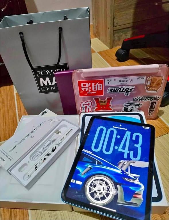 IPAD A16 128GB (Category: iPad) located in Caloocan City. Submitted by donnalyneusebio87 (Listing ID 1457393798, Image 1). Description: iPad A16 128GB Wifi only 100%BH Still warranty until March No issue No history of repair No dents From power mac Inclusion: Orig box, orig charger, powermac paperbag, premium tempered glass and 2 cases.