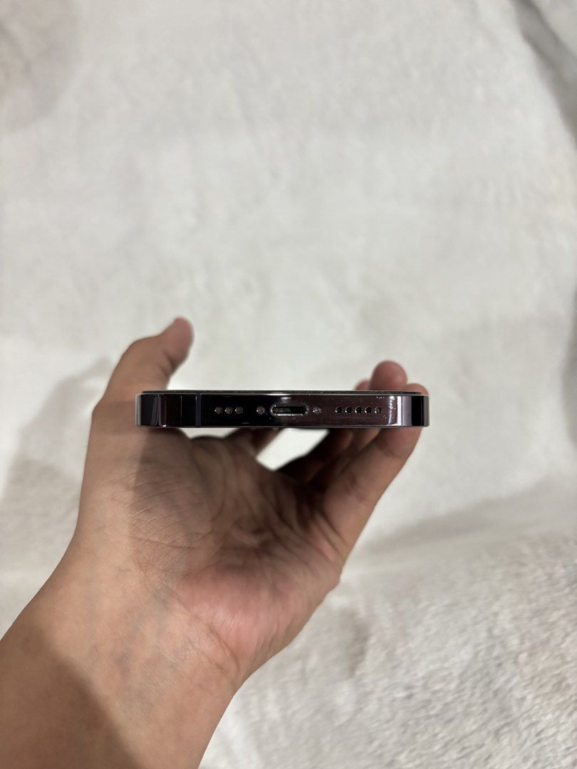 Iphone 14 Pro (Category: iPhone 14 Series) located in Subic. Submitted by aizamaemor74856 (Listing ID 1457490055, Image 3). Description: 📱 Color: Deep Purple 💾 Storage: 512GB 🔋 Battery Health: 77% 📱 Factory Unlocked ✅ Face ID, True Tone, and all functions working perfectly ✅ No hidden issues ✅ Unli reset for new owner Inclusions: • Original box • Charging cable • Phone Cases 💰 Price: ₱33,000 negotiable for sure buyer 📍 Location: Zambales, P