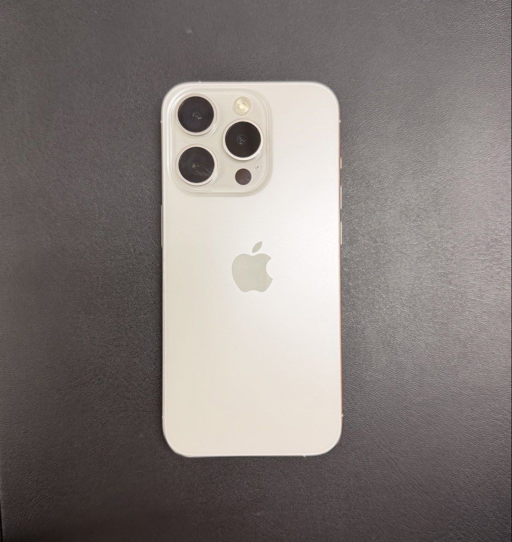 Iphone 15 Pro (Category: iPhone 15 Series) located in Manila. Submitted by qqquatro_1 (Listing ID 1457408855, Image 1). Description: For Sale or Swap !! Iphone 15 Pro White Titanium 128GB 78BH Openline 9/10 Condition | With Few Scratches on screen. Inclusions: Unit, Case, and Cable! QC Location .