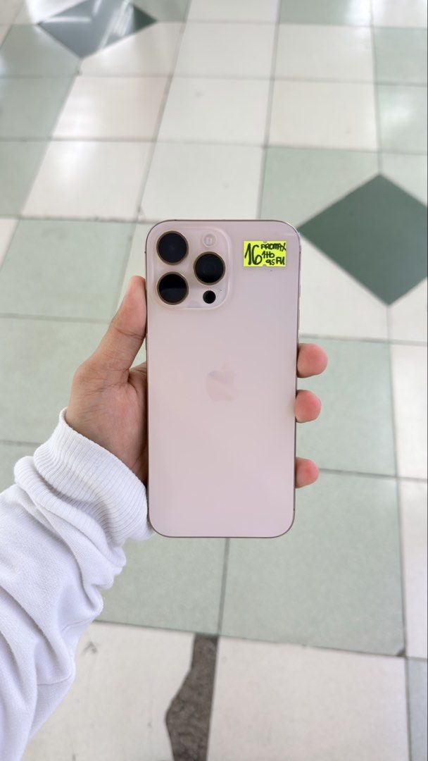 iPhone 16 Pro Max 1TB FU 95% BH NTC Approved no issue (Category: iPhone 16 Series) located in Manila. Submitted by carimgadgets (Listing ID 1457487816, Image 1). Description: .