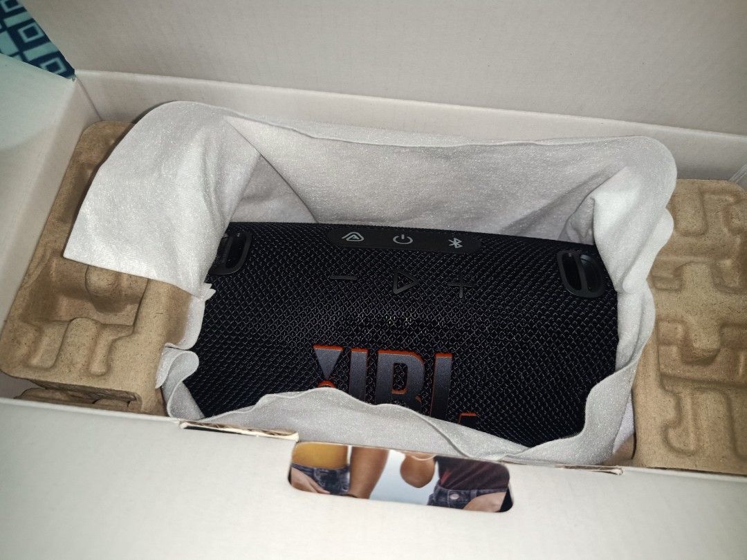 JBL Charge 6 Bluetooth Speaker (Category: Soundbars, Speakers & Amplifiers) located in Cavite. Submitted by nigo1993 (Listing ID 1457435338, Image 2). Description: - Portable JBL Bluetooth Speaker (v5.4) - Up to 28 hours of playtime - Water-resistant design, ideal for - outdoor adventures - Compact with a convenient carrying strap - Excellent sound quality - Includes original packaging.