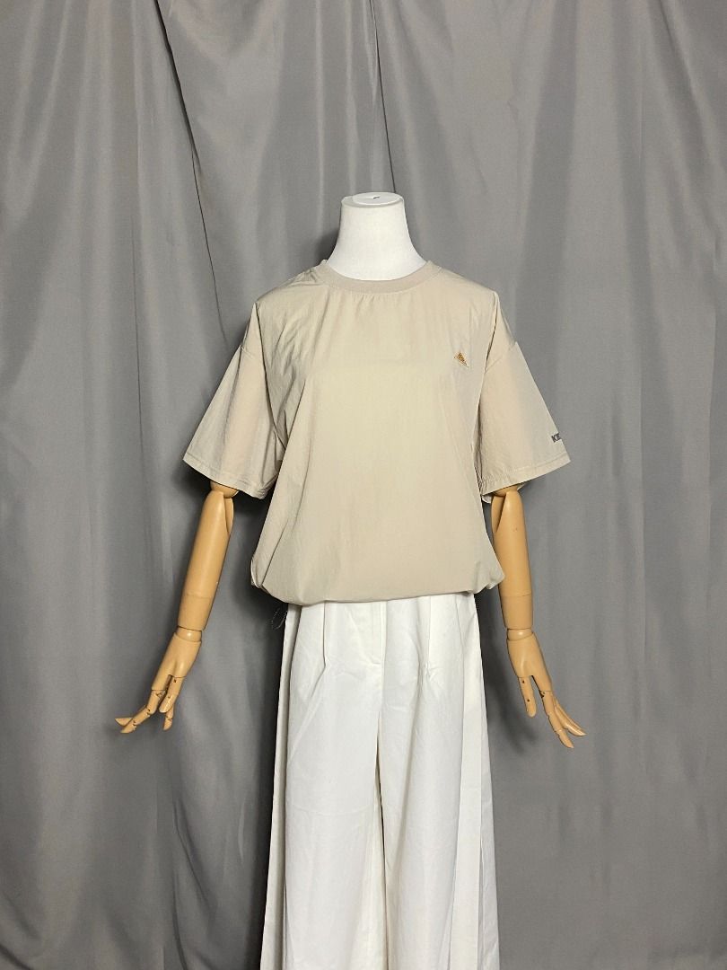 Kelty Japan Beige Shirt Top with Drawstring Hem (Category: Shirts) located in Las Pinas. Submitted by ipickyou (Listing ID 1457472289, Image 2). Description: Unwashed Condition: 10/10 𝗠𝗲𝗮𝘀𝘂𝗿𝗲𝗺𝗲𝗻𝘁𝘀 𝘄𝗵𝗲𝗻 𝗹𝗮𝗶𝗱 𝗳𝗹𝗮𝘁: -Shoulder to shoulder: 20 1/2” -Armpit to armpit: 21 1/2” -Length: 22”.