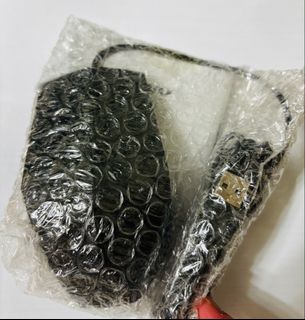 （分類：）位於 。 由 mamasiumai 提交（商品編號 1457481374，圖片 1）。簡介： 。