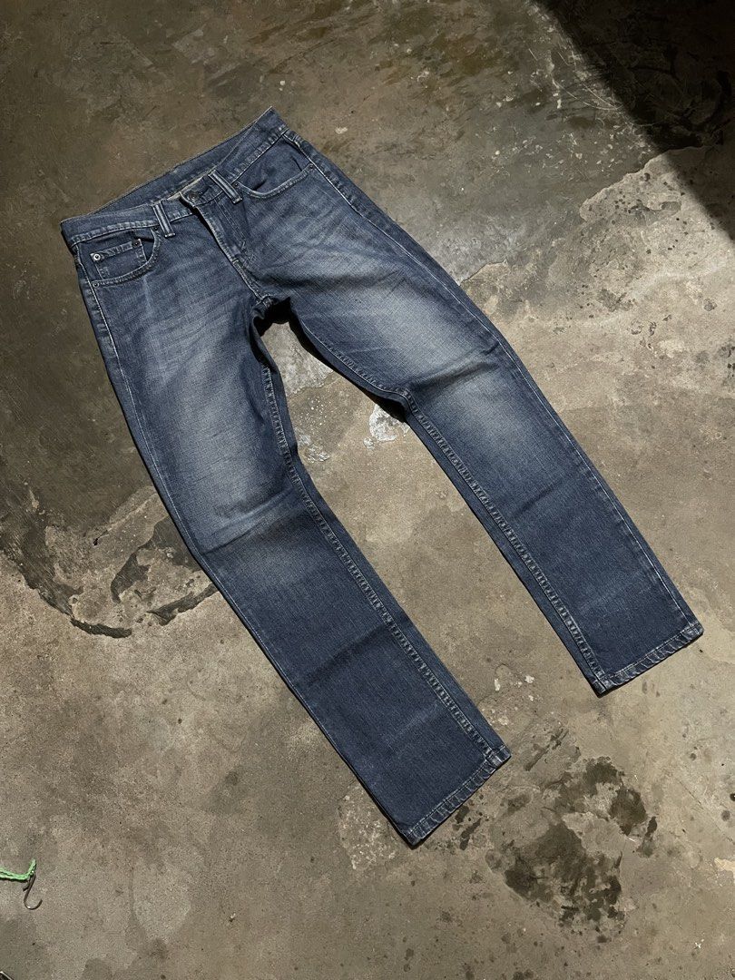 Levis 511 Denim Blue (Category: Jeans) located in Santa Cruz. Submitted by _darskieeezz (Listing ID 1457488977, Image 1). Description: Actual Dimes W 30 L 39.5 Tight 10 Hem 7 Good as new Pogi neto.