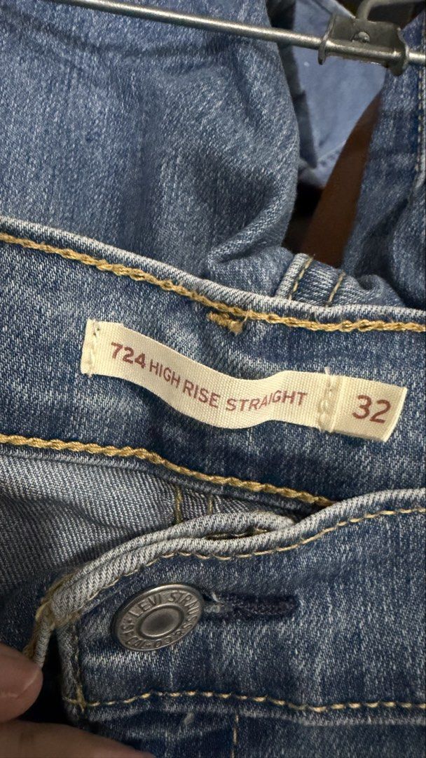 Levi's 724 High Rise Straight (size 32) (Category: Jeans) located in Caloocan City. Submitted by sadfries2019 (Listing ID 1457473556, Image 3). Description: Original Levi's (bought this last 2024) waist 32 Straight cut soft denim used only thrice *I'm 5'3", i had this altered up to my feet since it was originally too long.