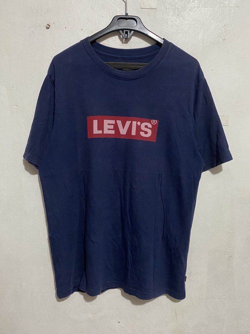 Levi's Relaxed Fit T Shirt (Category: Tshirts & Polo Shirts ) located in Caloocan City. Submitted by alexahvaldez (Listing ID 1457489156, Image 1). Description: NEGO 20 / 28 EXCELLENT NO ISSUE.