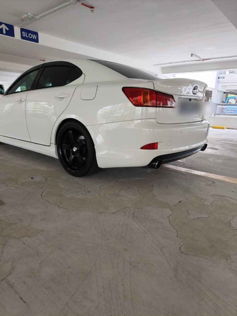 Lexus IS250 FL Model Auto (Category: Used Cars) located in Singapore. Submitted by conceptional (Listing ID 1457349074, Image 1). Description: Lexus IS250 Facelift Model 2.5 Auto V6 Well taken care Services every 5-8K Mileage: 200K+ km -Full Bodykit -Front 4pot Brakekit -Advan GT Rims 2 x front 8.5jj 2 x rear 9.5jj -Ultra Racing Front Strut with Front and Rear anti roll bar -Works Engineering Funnel Air intake -Interior Carbon wrapped.