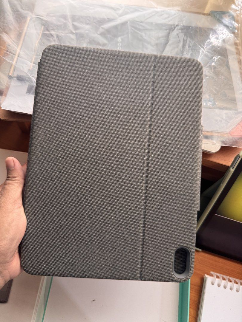 Logitech folio touch (Category: Computer Keyboard) located in Dupax Del Norte. Submitted by ai.frnndz (Listing ID 1457400764, Image 2). Description: Folio touch Logitech compatible with Ipad air 4th gen (and other gens please search to make sure) Can ship via SPXexpress, J&T, or LBC .