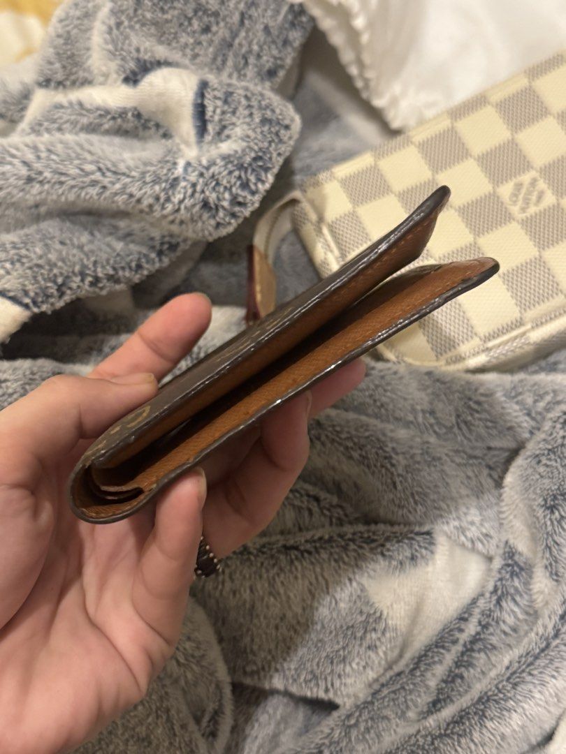 Louis Vuitton Monogram Bifold Wallet (Category: Luxury Bags & Wallets) located in Marikina City. Submitted by mariaxxx.ph (Listing ID 1457373566, Image 3). Description: - Authentic Louis Vuitton bifold wallet - Classic monogram canvas in brown and tan - Interior shows some signs of wear - Plenty of life left, great for everyday use Coded For project as were missing the pocket for the picture slot authentic.
