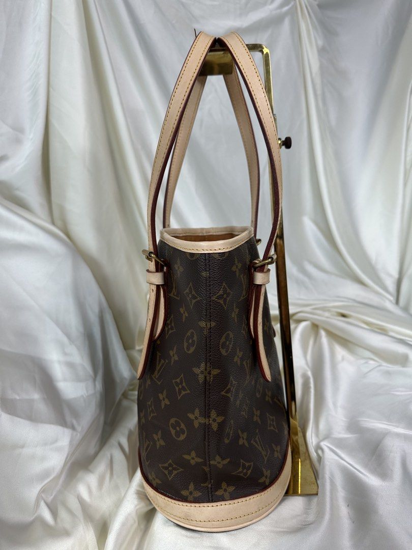 Louis Vuitton Monogram Bucket Bag (Category: Luxury Bags & Wallets) located in Taytay. Submitted by lucila_felisa_ (Listing ID 1457419873, Image 3). Description: Rank AB, CAV 100 % money back guaranteed original Inclusion: Authentication.