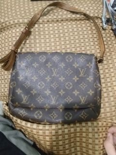 (Category: ) located in . Submitted by regiedaniel01 (Listing ID 1457388553, Image 1). Description: .