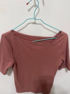 由 kaity22 (刊登 ID 1457400589，圖片 1) 提交，位於 的 (類別：)，說明：。